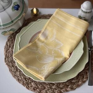 Williams Sonoma Yellow Jacquard Citrus Lemons Dinner Napkins Set of 4